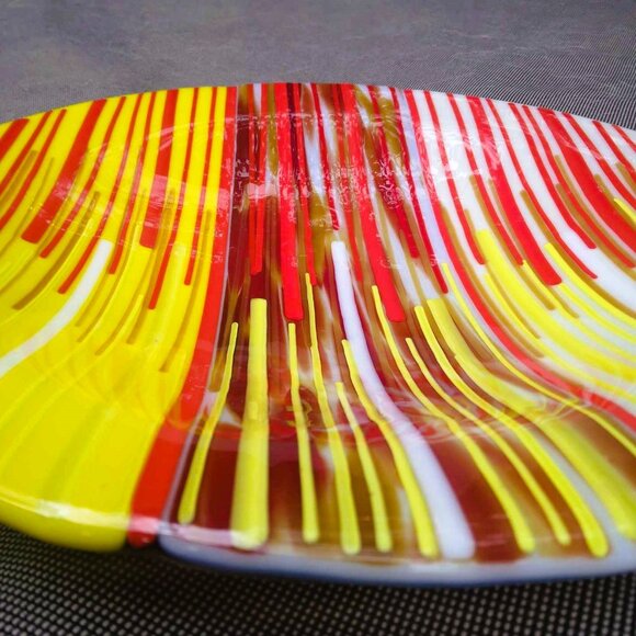 Decorative Three-Layered Fused Art Glass Plate/Bowl in Warm Tones - Picture 9 of 11